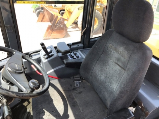 ขายรถตักล้อยาง KOMATSU WA320-5 รถนอกนำเข้าจากญี่ปุ่น สภาพสวยพร้อมใช้งาน มีVDOการทำงานครับ ขายรถตักล้อยาง KOMATSU WA320-5 รถนอกนำเข้าจากญี่ปุ่น สภาพสวยพร้อมใช้งาน มีVDOการทำงานครับ