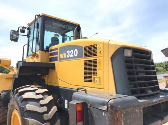 ขายรถตักล้อยาง KOMATSU WA320-5 รถนอกนำเข้าจากญี่ปุ่น สภาพสวยพร้อมใช้งาน มีVDOการทำงานครับ ขายรถตักล้อยาง KOMATSU WA320-5 รถนอกนำเข้าจากญี่ปุ่น สภาพสวยพร้อมใช้งาน มีVDOการทำงานครับ