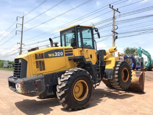 ขายรถตักล้อยาง KOMATSU WA320-5 รถนอกนำเข้าจากญี่ปุ่น สภาพสวยพร้อมใช้งาน มีVDOการทำงานครับ ขายรถตักล้อยาง KOMATSU WA320-5 รถนอกนำเข้าจากญี่ปุ่น สภาพสวยพร้อมใช้งาน มีVDOการทำงานครับ