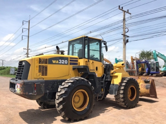 ขายรถตักล้อยาง KOMATSU WA320-5 รถนอกนำเข้าจากญี่ปุ่น สภาพสวยพร้อมใช้งาน มีVDOการทำงานครับ ขายรถตักล้อยาง KOMATSU WA320-5 รถนอกนำเข้าจากญี่ปุ่น สภาพสวยพร้อมใช้งาน มีVDOการทำงานครับ