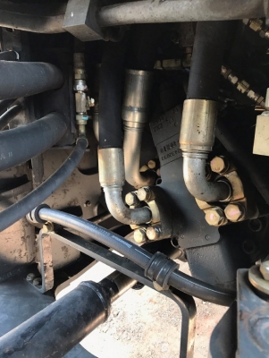 ขายรถตักล้อยาง KOMATSU WA320-5 รถนอกนำเข้าจากญี่ปุ่น สภาพสวยพร้อมใช้งาน มีVDOการทำงานครับ ขายรถตักล้อยาง KOMATSU WA320-5 รถนอกนำเข้าจากญี่ปุ่น สภาพสวยพร้อมใช้งาน มีVDOการทำงานครับ