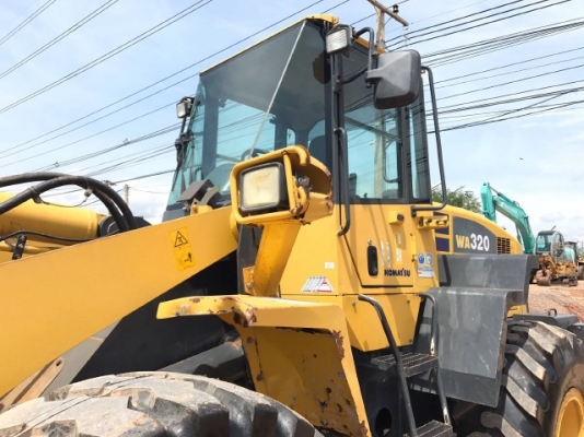 ขายรถตักล้อยาง KOMATSU WA320-5 รถนอกนำเข้าจากญี่ปุ่น สภาพสวยพร้อมใช้งาน มีVDOการทำงานครับ ขายรถตักล้อยาง KOMATSU WA320-5 รถนอกนำเข้าจากญี่ปุ่น สภาพสวยพร้อมใช้งาน มีVDOการทำงานครับ
