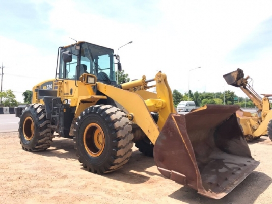 ขายรถตักล้อยาง KOMATSU WA320-5 รถนอกนำเข้าจากญี่ปุ่น สภาพสวยพร้อมใช้งาน มีVDOการทำงานครับ ขายรถตักล้อยาง KOMATSU WA320-5 รถนอกนำเข้าจากญี่ปุ่น สภาพสวยพร้อมใช้งาน มีVDOการทำงานครับ