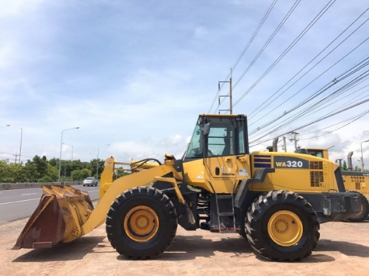 ขายรถตักล้อยาง KOMATSU WA320-5 รถนอกนำเข้าจากญี่ปุ่น สภาพสวยพร้อมใช้งาน มีVDOการทำงานครับ ขายรถตักล้อยาง KOMATSU WA320-5 รถนอกนำเข้าจากญี่ปุ่น สภาพสวยพร้อมใช้งาน มีVDOการทำงานครับ