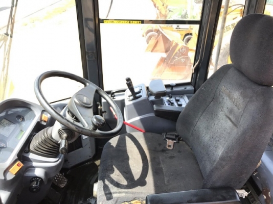 ขายรถตักล้อยาง KOMATSU WA320-5 รถนอกนำเข้าจากญี่ปุ่น สภาพสวยพร้อมใช้งาน มีVDOการทำงานครับ ขายรถตักล้อยาง KOMATSU WA320-5 รถนอกนำเข้าจากญี่ปุ่น สภาพสวยพร้อมใช้งาน มีVDOการทำงานครับ