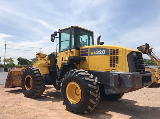 ขายรถตักล้อยาง KOMATSU WA320-5 รถนอกนำเข้าจากญี่ปุ่น สภาพสวยพร้อมใช้งาน มีVDOการทำงานครับ ขายรถตักล้อยาง KOMATSU WA320-5 รถนอกนำเข้าจากญี่ปุ่น สภาพสวยพร้อมใช้งาน มีVDOการทำงานครับ