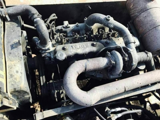 ขาย 395,000 บาท HITACHI EX200-1 เครื่องดี ปั้ม K3V โช่หนา เอวแน่น เอกสารชื้อขาย  รถอยู่ จ.ขอนแก่น 090-772-3710 090-772-3708