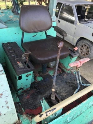 ขาย 225,000 KOMATSU pc 30 พร้อมเทนรถลาก เครื่องดี ปั้มดี รถพร้อมใช้งาน รถอยู่ นครปฐม 090-772-3710 090-772-3708