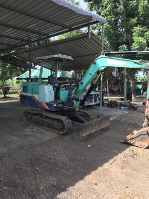 ขาย 225,000 KOMATSU pc 30 พร้อมเทนรถลาก เครื่องดี ปั้มดี รถพร้อมใช้งาน รถอยู่ นครปฐม 090-772-3710 090-772-3708