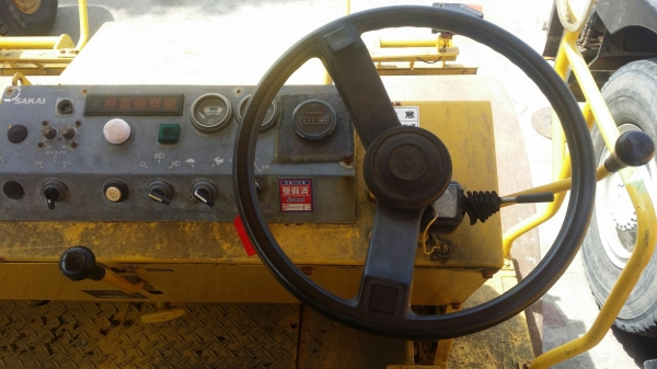 ขายขายรถบด R2S RR3-10180  ปี 1994 60 ชม โทร 061-4194021 พรภวิษย์