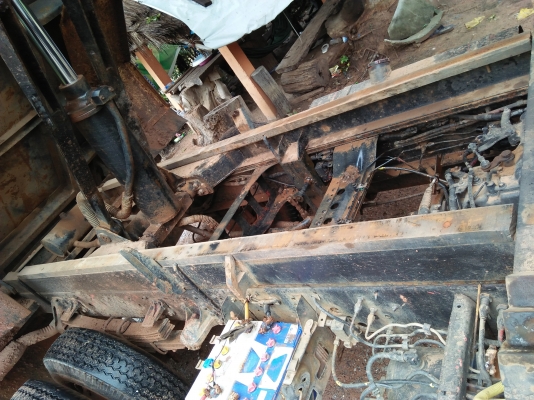 ขายหกล้อ Isuzu Deca