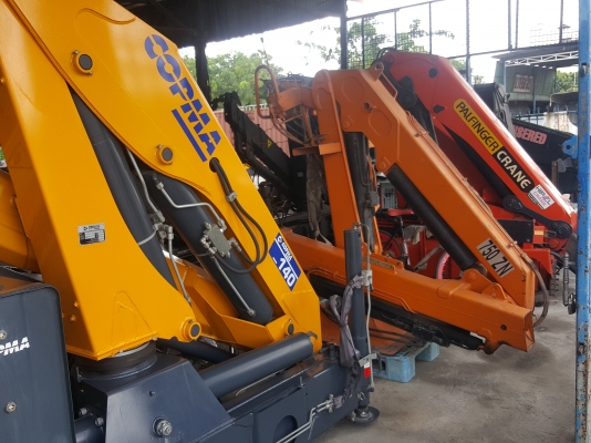 ขายเครนพับนำเข้าจากยุโรป (HIAB)