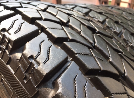 ยาง All Yokohama 30 9.5 R15 ปี15 ดอกเต็ม ไม่มีปะ ใช้ยาว ราคาไม่แพง ยาง All Yokohama 30 9.5 R15 ปี15 ดอกเต็ม ไม่มีปะ ใช้ยาว ราคาไม่แพง