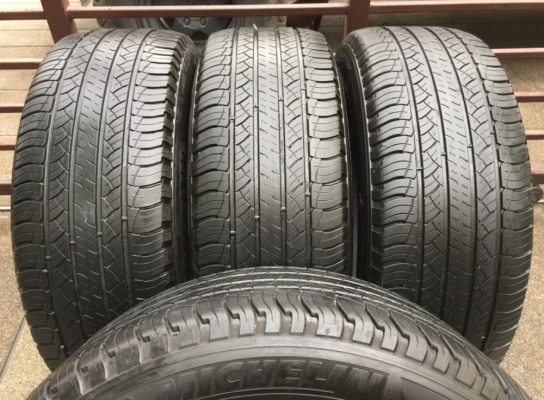 ยาง Michelin 265 60 18 ปี16 ดอกเต็ม ไม่มีปะ ใช้ยาว ราคาไม่แพง ยาง Michelin 265 60 18 ปี16 ดอกเต็ม ไม่มีปะ ใช้ยาว ราคาไม่แพง