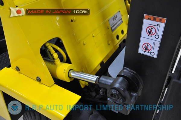 ขายรถโฟล์คลิฟท์มือสอง KOMATSU รุ่น FG20-7-101824 นำเข้าจากประเทศญี่ปุ่น 100\% ไม่เคยใช้งานในไทย