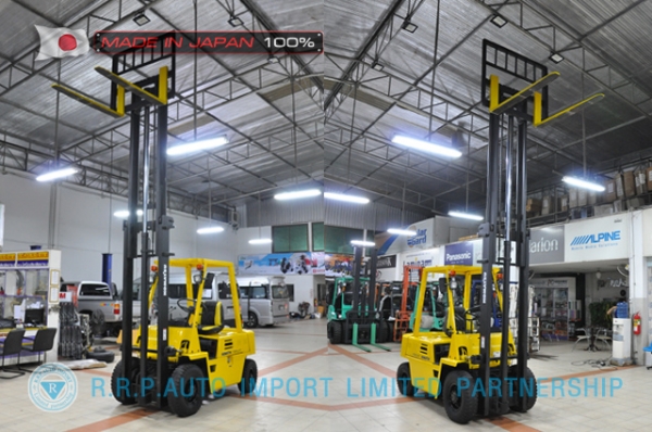 ขายรถโฟล์คลิฟท์มือสอง KOMATSU รุ่น FG20-7-101824 นำเข้าจากประเทศญี่ปุ่น 100\% ไม่เคยใช้งานในไทย