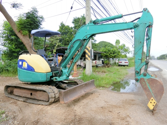 KOMATSU 40MR-1 <คอลโทนสั้นปั๊มนิ้ว> รถเก่านอกมีเอกสารใบอินวอยพร้อม☎️ติดต่อ 085-5632278 <ราคาต่อรองได้>