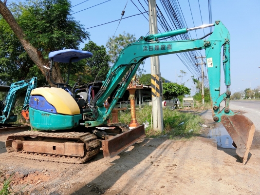 KOMATSU 40MR-1 <คอลโทนสั้นปั๊มนิ้ว> รถเก่านอกมีเอกสารใบอินวอยพร้อม☎️ติดต่อ 085-5632278 <ราคาต่อรองได้>