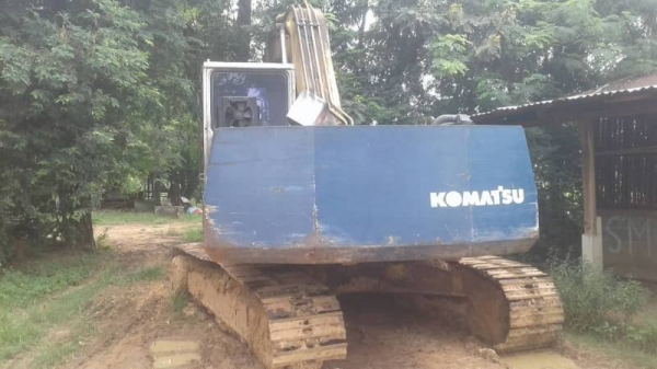 KOMATSU  PC 200-5