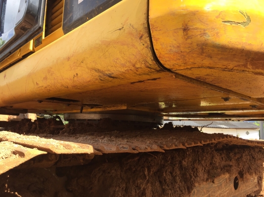 ขายรถแบคโฮ KOMATSU PC130-8 ราคา 1500000