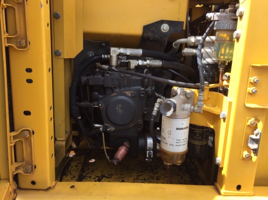 ขายรถแบคโฮ KOMATSU PC130-8 ราคา 1500000