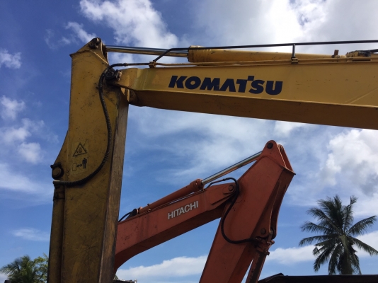 ขายรถแบคโฮ KOMATSU PC130-8 ราคา 1500000