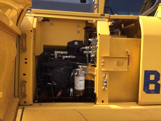 ขายรถแบคโฮ KOMATSU PC130-8 ราคา 1500000