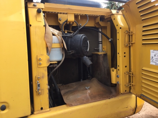 ขายรถแบคโฮ KOMATSU PC130-8 ราคา 1500000