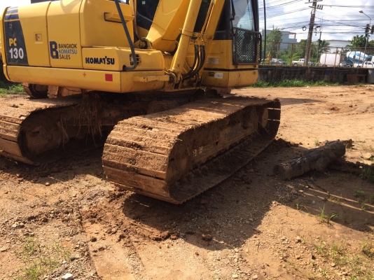 ขายรถแบคโฮ KOMATSU PC130-8 ราคา 1500000