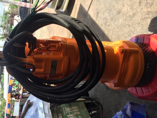 ปั้มสูบน้ำแบบจุ่มมือสอง ขนาด 5 แรง ท่อ 4 นิ้ว ไฟ 380 v3 เฟส สายยาว 7 เมตร พร้อมใช้งาน. รับประกัน 6 เดือน ปั้มสูบน้ำแบบจุ่มมือสอง ขนาด 5 แรง ท่อ 4 นิ้ว ไฟ 380 v3 เฟส สายยาว 7 เมตร พร้อมใช้งาน. รับประกัน 6 เดือน