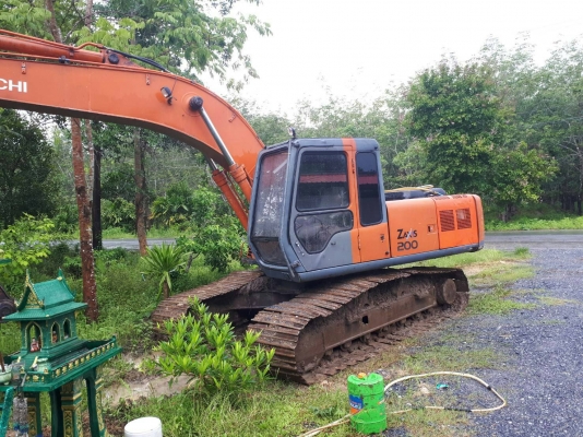 ขายรถแบคโฮ HITACHI EX200-2 ระบบไฟแมกปั๊ม ไม่มีเอกสาร ราคา 420000