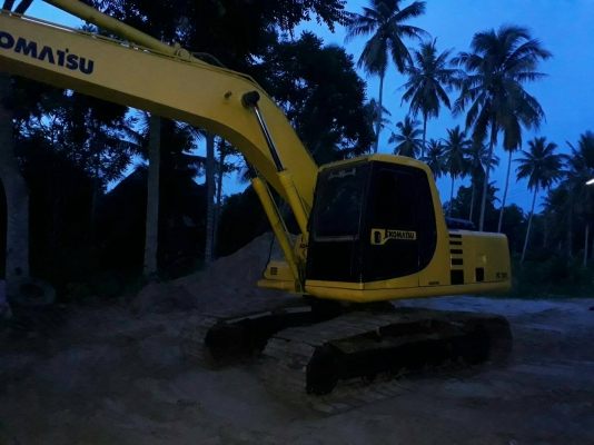 ขายรถแบคโฮ KOMATSU PC200-6 เอกสารเล่ม ราคา 650000