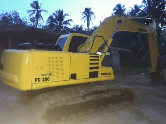 ขายรถแบคโฮ KOMATSU PC200-6 เอกสารเล่ม ราคา 650000