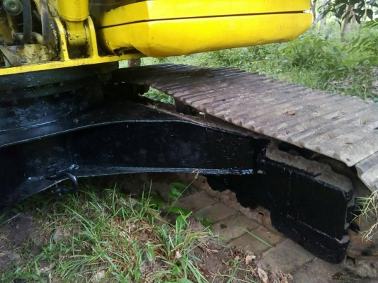 ขายรถแบคโฮ KOMATSU PC200-6 เอกสารเล่ม ราคา 650000