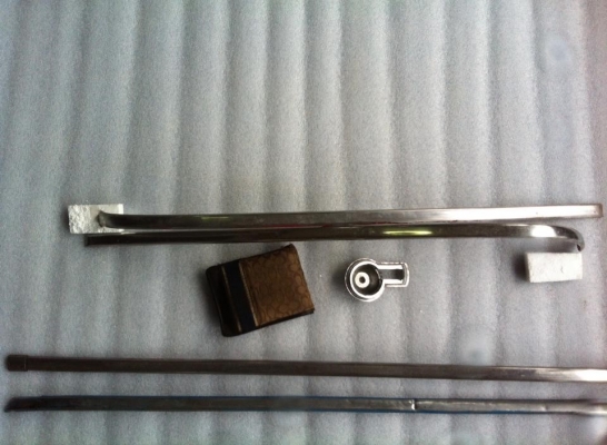 คิ้วใต้ฝากระโปรงหลังเบนซ์หางปาล w110