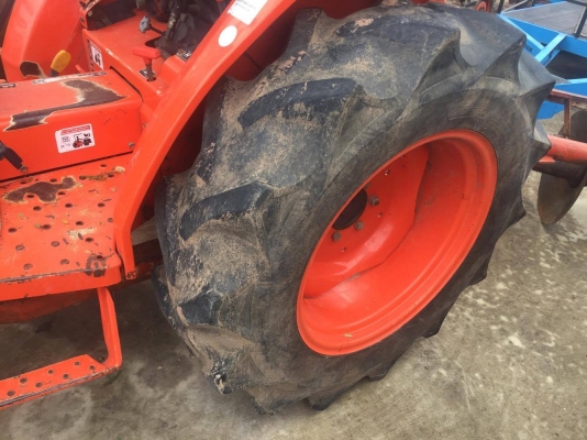 ขายถูก คูโบต้า L3408 พร้อมอุปกรณ์ 2 ชิ้น สภาพสวย