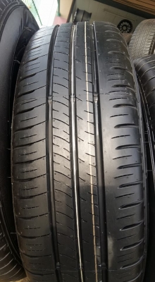 ขายล้อแม็กป้ายแดง mazda 2 15" พร้อมยางปี17 สนใจติดต่อร้าน ก.เจริญการยางครับ 081-3747940