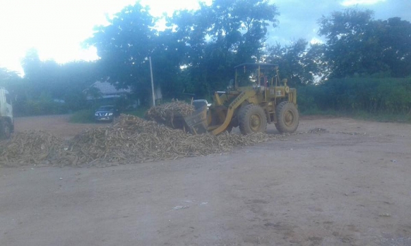 ขายรถตักล้อยาง ราคา350,000 090-8588220 093-3258446 098-4610380 ดูประกาศทั้งหมด  https://www.facebook.com/narong2truck/ www.narong2truck.com www.truck.in.th/498 รับจัดไฟแนนซ์นอกสถานที่ เพจFacebook ณรงค์ ซื้อขายรถมือสอง กลุ่มFacebook ณรงค์ ซื้อขายรถมือสอง I