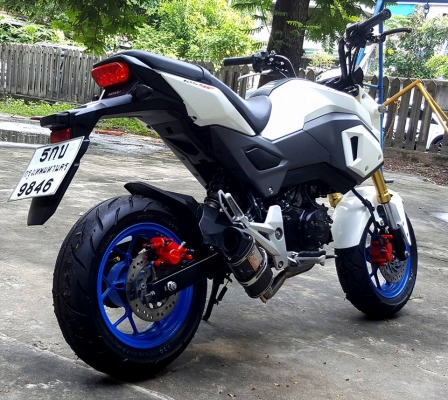 HONDA MSX125 สีขาว ปี2016 แต่งสวย HONDA MSX125 สีขาว ปี2016 แต่งสวย