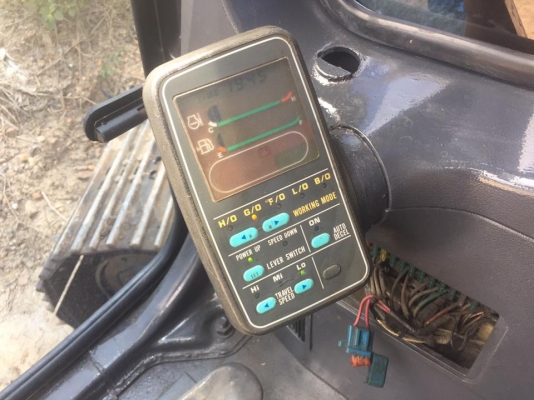 KOMATSU PC120-6(ใบแทรคใหม่) KOMATSU PC120-6(ใบแทรคใหม่)