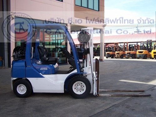ขาย รถโฟล์คลิฟท์ TOYOTA รุ่น 8FG25