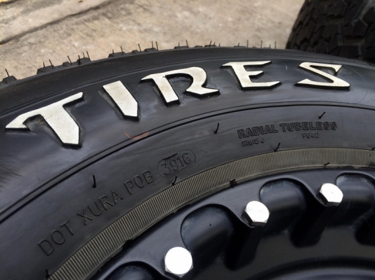 ล้อLensoแท้ Monster ยางMonster Tires AT สภาพใหม่น้องป้ายแดง ทั้งชุด