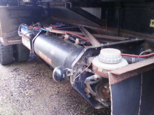 ขาย สิบล้อดั้มฮีโน่ 380 แรง ปี 53 260000กว่าโล