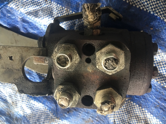 ปั้มพวงมาลัย