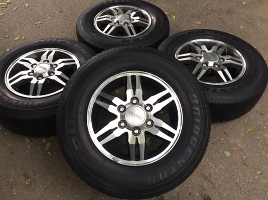 ขายล้อ ISUZU D-MAX ลายก้ามปู สภาพสวยๆ ขอบ 16 ชุดละ 3,500 บาท ขอราคานี้เลยนะคับ ขายล้อ ISUZU D-MAX ลายก้ามปู สภาพสวยๆ ขอบ 16 ชุดละ 3,500 บาท ขอราคานี้เลยนะคับ