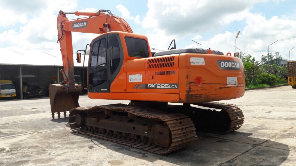ขายรถแบคโฮ Doosan 225LCA