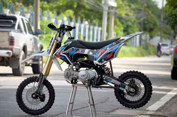 VSX125cc มือสองสภาพ 90\% เป้นรถที่ลูกค้านำมาเทิร์น ทางบริษัทจึงได้นำมาเสนอขาย #ในราคา19999บาทค่ะ