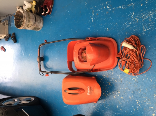 อุปกรณ์ทำความสะอาดบ้าน