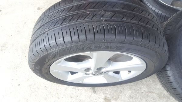 ขายล้อTOYOTA Altis ขอบ16 พร้อมยางปี16  4 ล้อ