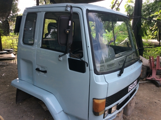 ขาย หัวสิบล้อ อีซูซุ ร็อคกี้ สีใหม่  มีขาดีดหน้า-ขาหลัง ตีนเหยียบทิฟฟี่ พร้อมใช้งาน